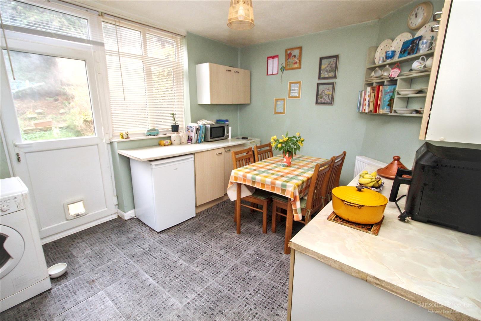Thirlmere Avenue, Tilehurst, Reading